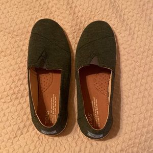 Toms shoes